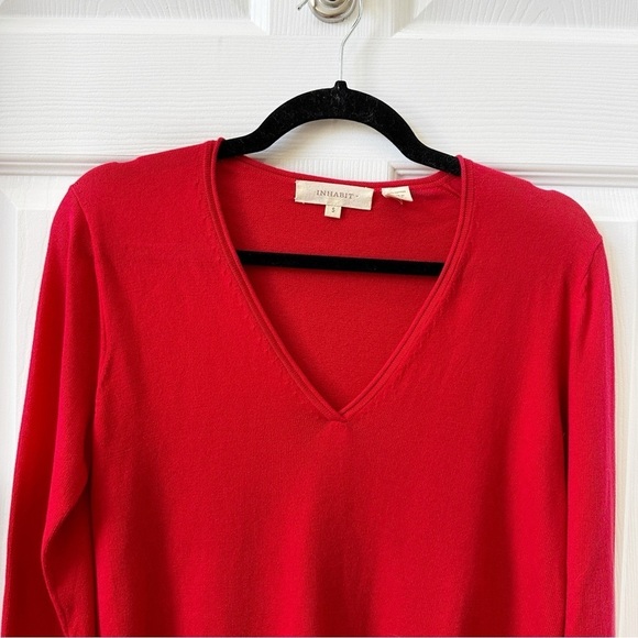 INHABIT Side Slit Cotton Knit Pullover V-Neck Sweater in Bright Red Size S - Picture 4 of 10